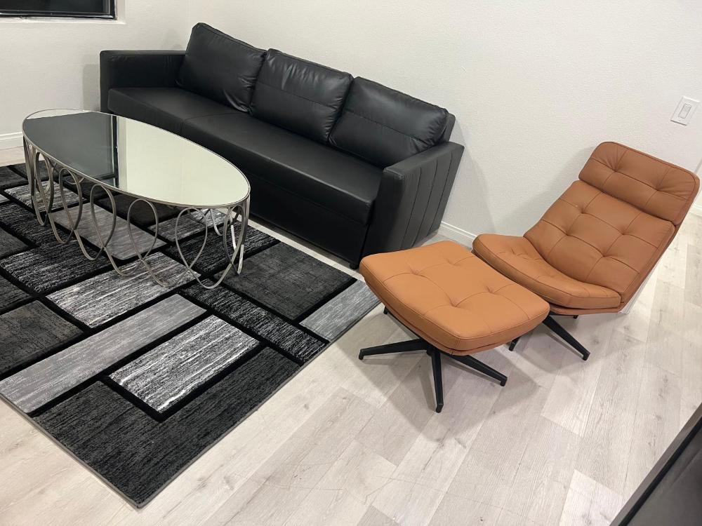 Modern and charming 1 bed first floor apartment